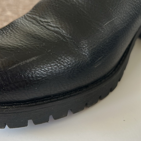 EUC - Mia Colten Heeled Ankle Bootie - Black - Picture 13 of 16